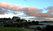 西海湾新西兰海湾小镇黄昏风景